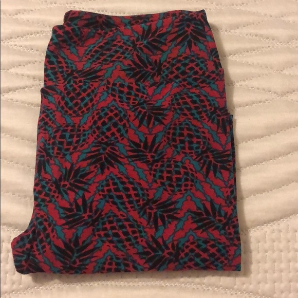 LuLaRoe Pants - OS Lularoe Pineapple Leggings- red/teal green LuLaRoe Pants - OS Lularoe Pineapple Leggings- red/teal green